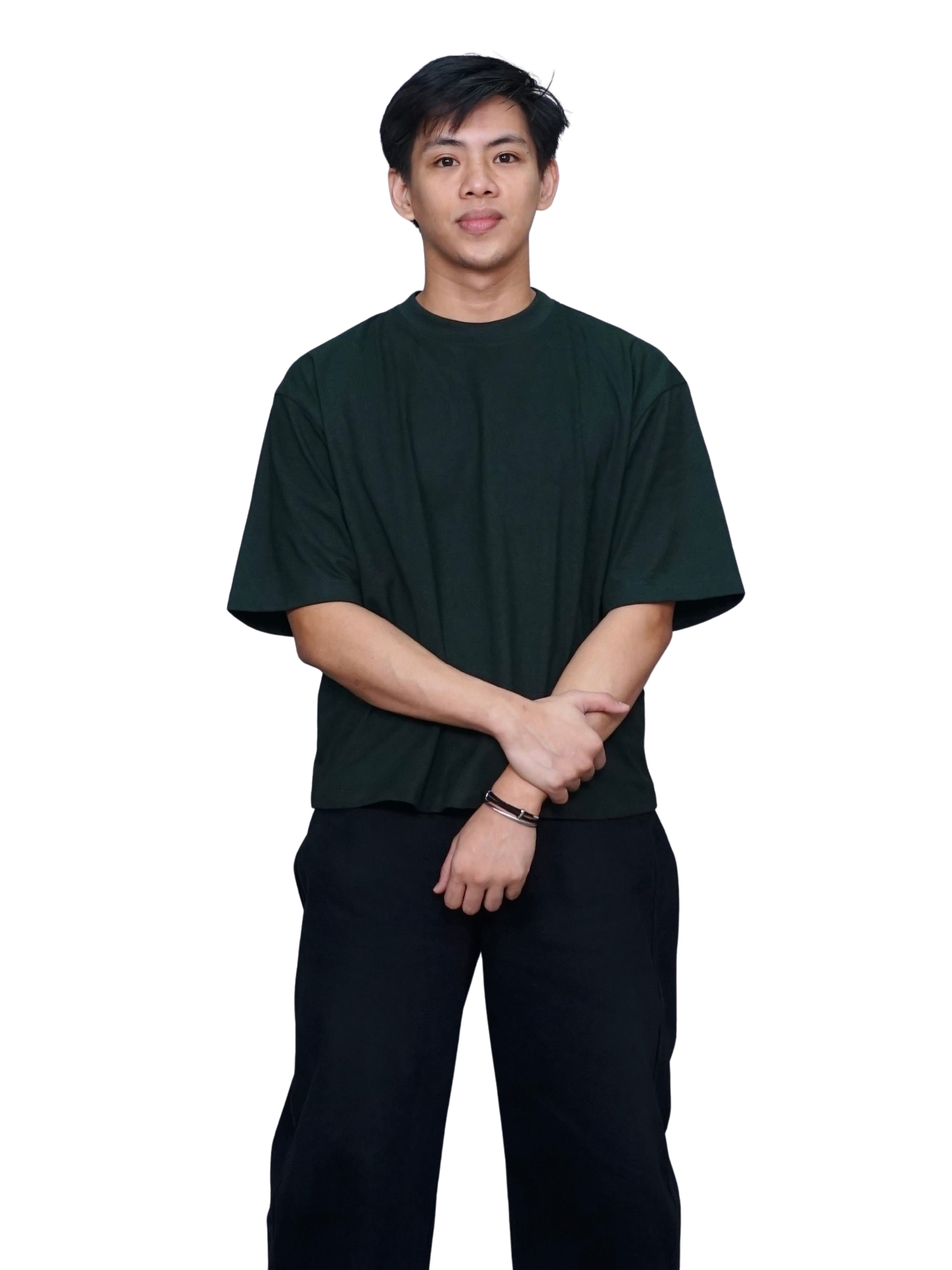 The model is wearing size XL and stands 5'10".
